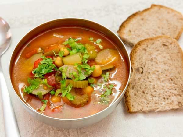Чечевичный суп с нутом и машем